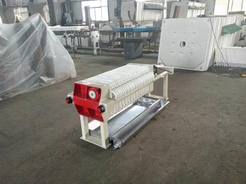 板框压滤机的滤板出现断裂的现象都有哪些?(图1) 板框压滤机