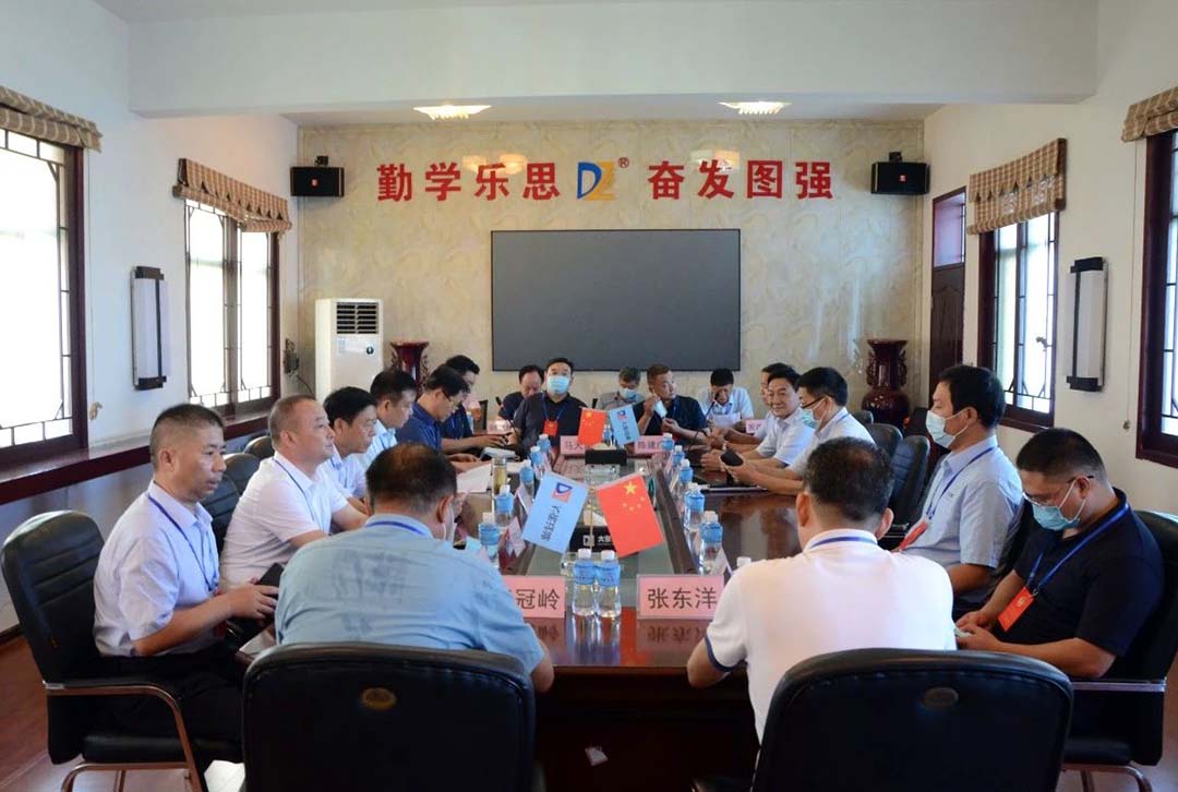 市政协莅临公司开展环保装备制造产业发展专题调研(图3)