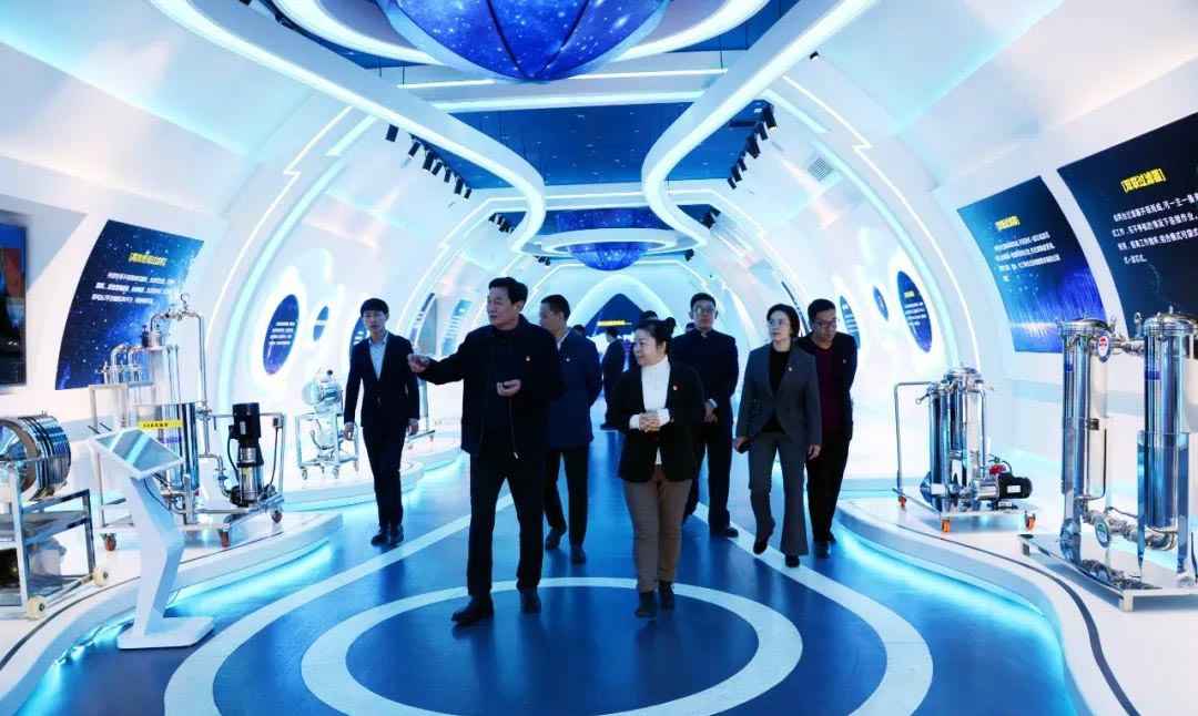 全省“两新”组织党建交流观摩组莅临公司调研交流(图4) 全省“两新”组织党建交流观摩组莅临公司调研交流(图4)